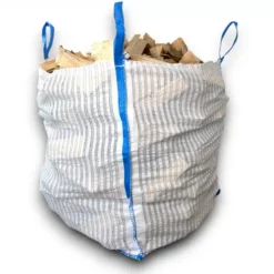 Standard Holzbag in 45-Grad-Ansicht – Big Bag aus atmungsaktivem PP-Gewebe für Brennholz